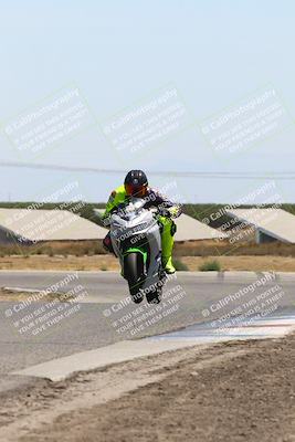 media/Aug-03-2025-TrackDaz (Sun) [[bf4a71acf9]]/B Group/1220pm (Wheelie Bump)/